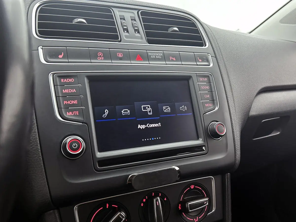 1.2 TSI Comfortline Business R Automaat | Cruise control | Airco | Apple carplay | Parkeersensoren |
