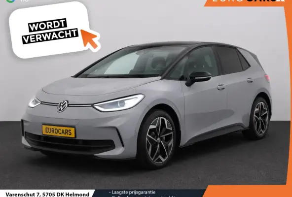 Pure 52 kWh Navigatie Apple Carplay Android Auto Camera Parkeerhulp Adaptive Cruise Control Stoel- en stuurverwarming Full Led Climate Control Lichtmetalen velgen