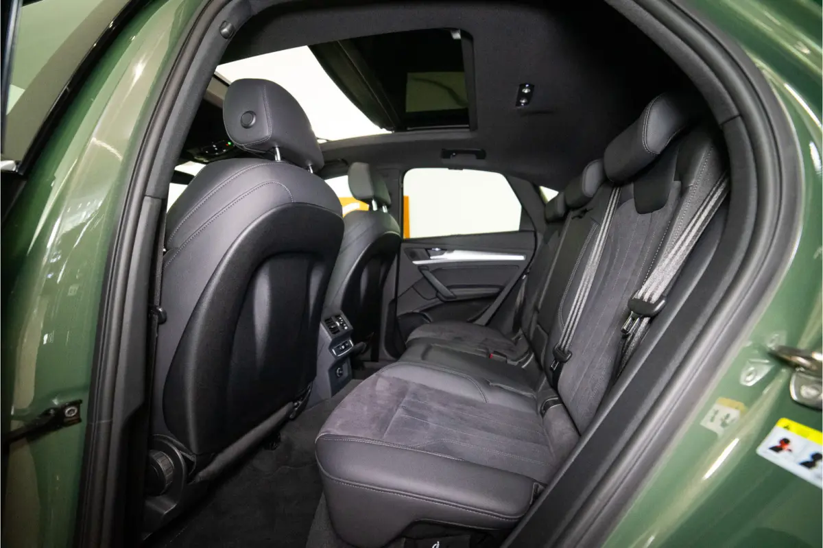 55 TFSI e S Line 367PK | District Green | Pano | Virtual | 21'' | SQ5 Sierstukken | 12 MND Garantie