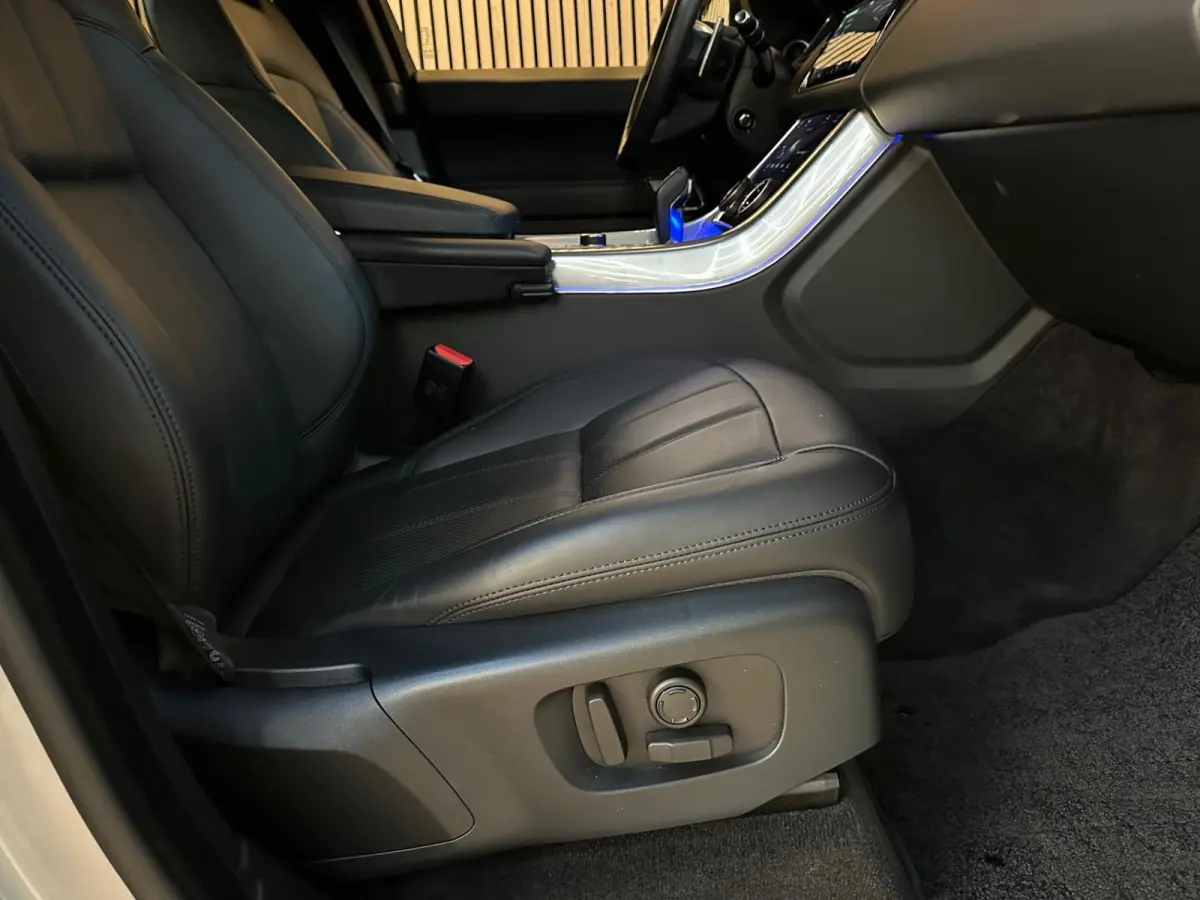 P400e HSE Dynamic 404PK - Pano