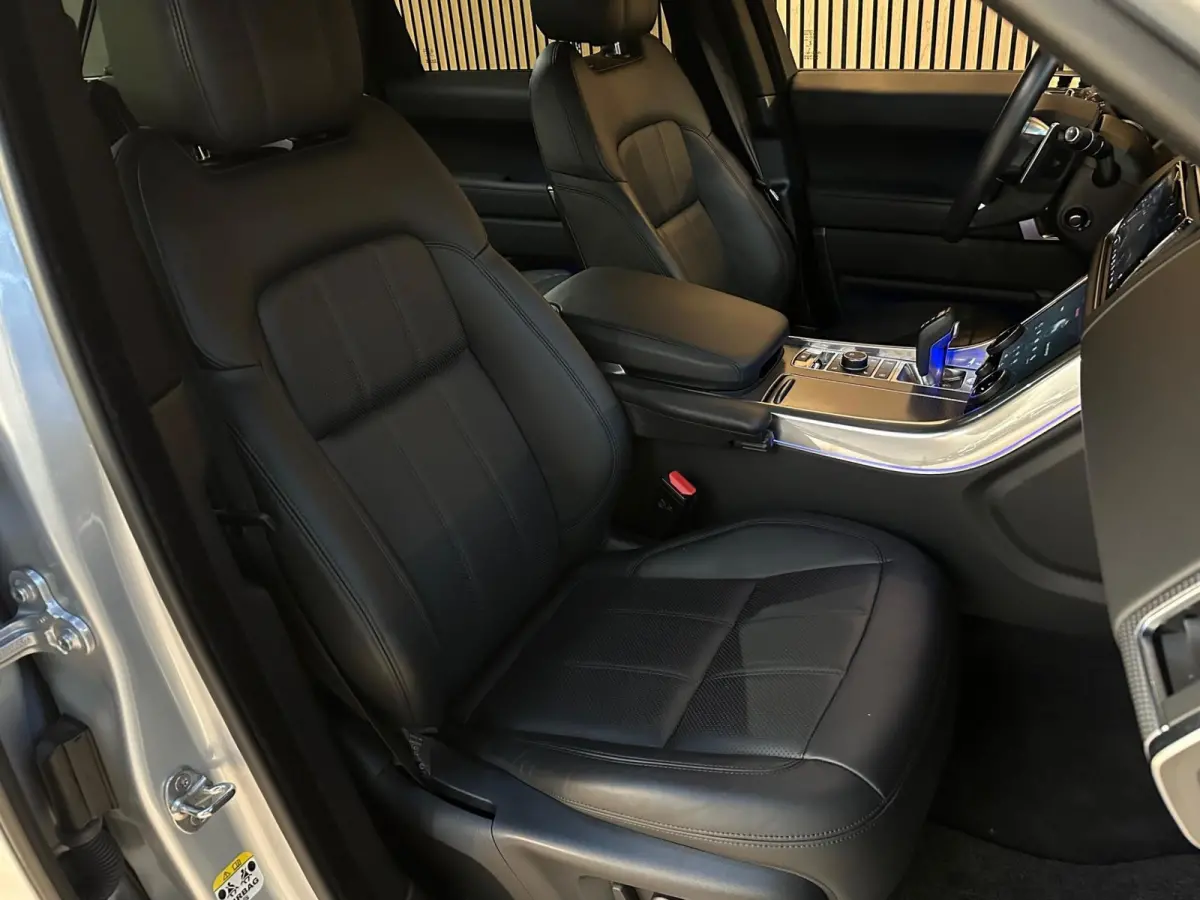 P400e HSE Dynamic 404PK - Pano