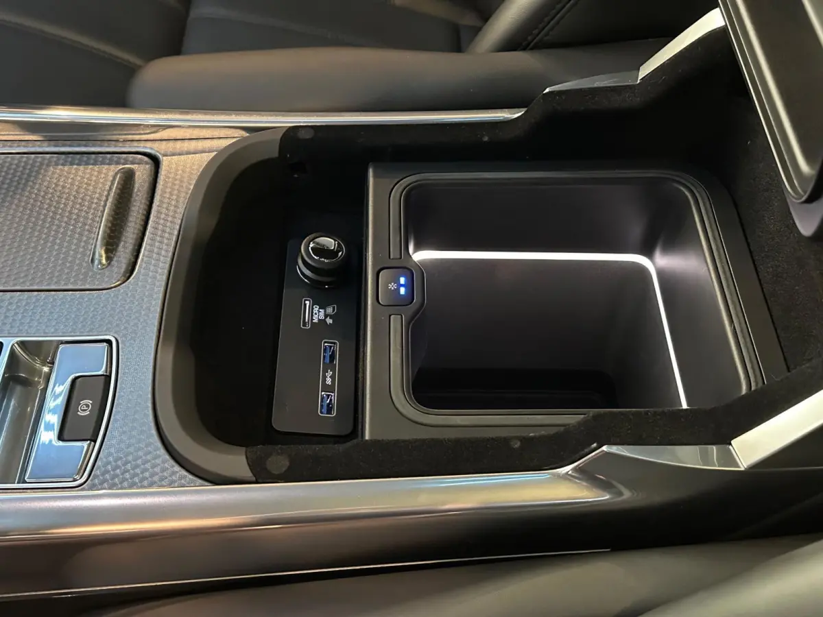 P400e HSE Dynamic 404PK - Pano