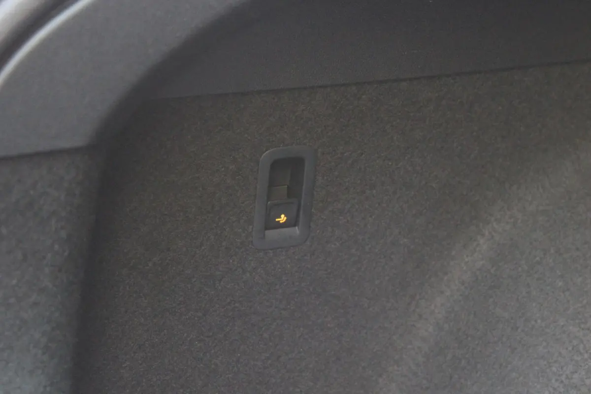 1.5 eTSI FR FR | Carplay | ACC | DCC | LED | Parkeersensoren | Trekhaak | Dealer Onderhouden