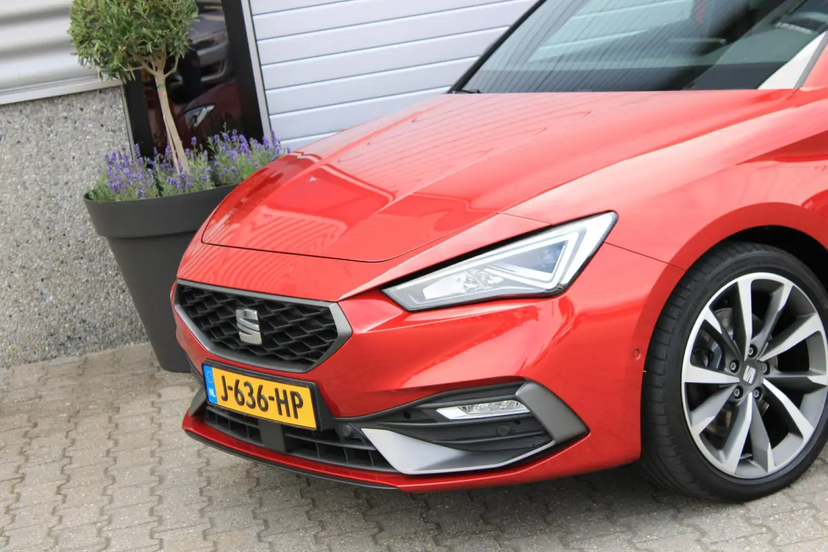 1.5 eTSI FR FR | Carplay | ACC | DCC | LED | Parkeersensoren | Trekhaak | Dealer Onderhouden