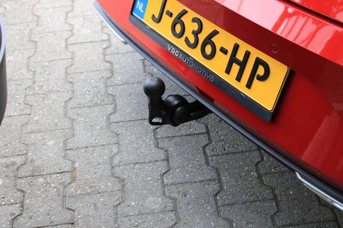 1.5 eTSI FR FR | Carplay | ACC | DCC | LED | Parkeersensoren | Trekhaak | Dealer Onderhouden
