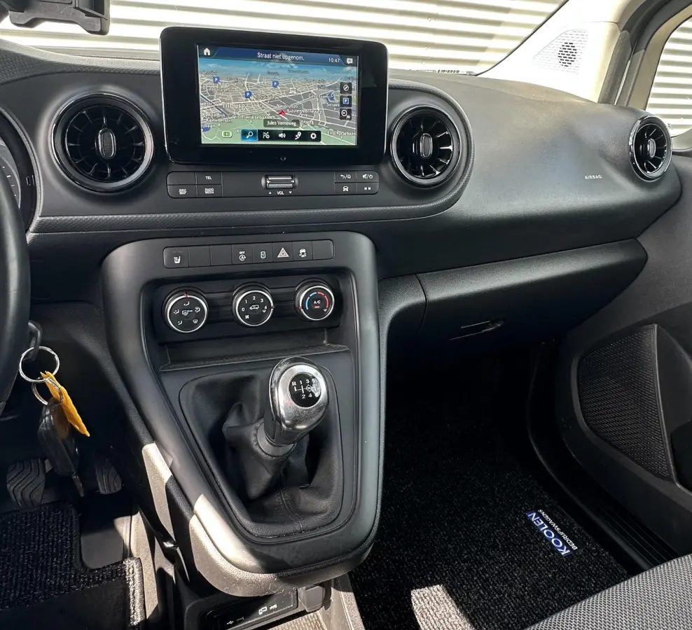 110 CDI L1 Pro Navi|Cruise|Leder stuur|3 zits