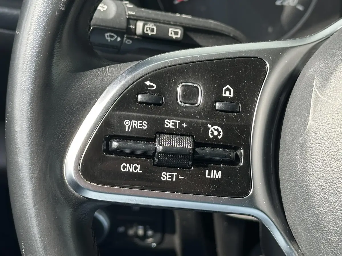 110 CDI L1 Pro Navi|Cruise|Leder stuur|3 zits