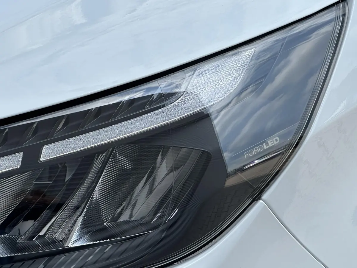 280 2.0 TDCI L1 Trend Trekhaak|Navi|Led