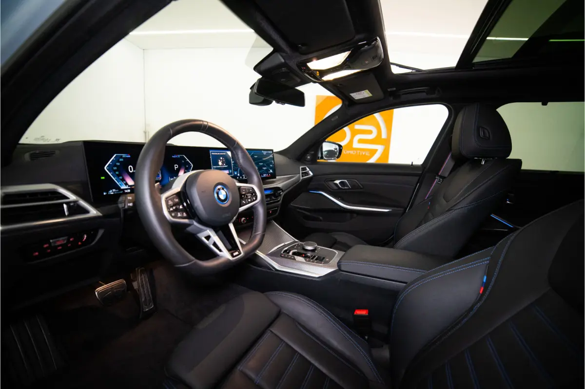 330e xDrive M Sport Pro Edition 292PK | Brooklyn | Pano | Sfeer | Harman/Kardon | HUD | VOL! Fabrieksgarantie