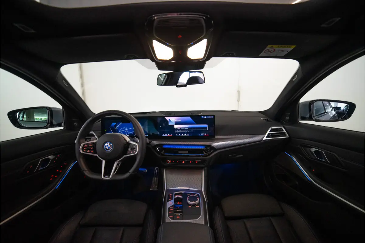330e xDrive M Sport Pro Edition 292PK | Brooklyn | Pano | Sfeer | Harman/Kardon | HUD | VOL! Fabrieksgarantie