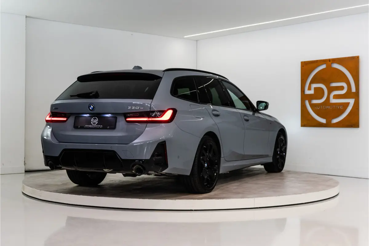 330e xDrive M Sport Pro Edition 292PK | Brooklyn | Pano | Sfeer | Harman/Kardon | HUD | VOL! Fabrieksgarantie