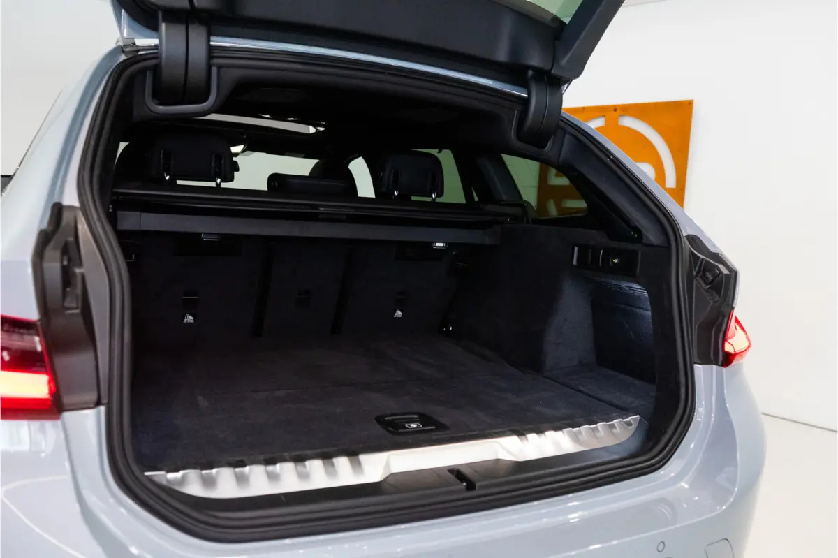 330e xDrive M Sport Pro Edition 292PK | Brooklyn | Pano | Sfeer | Harman/Kardon | HUD | VOL! Fabrieksgarantie
