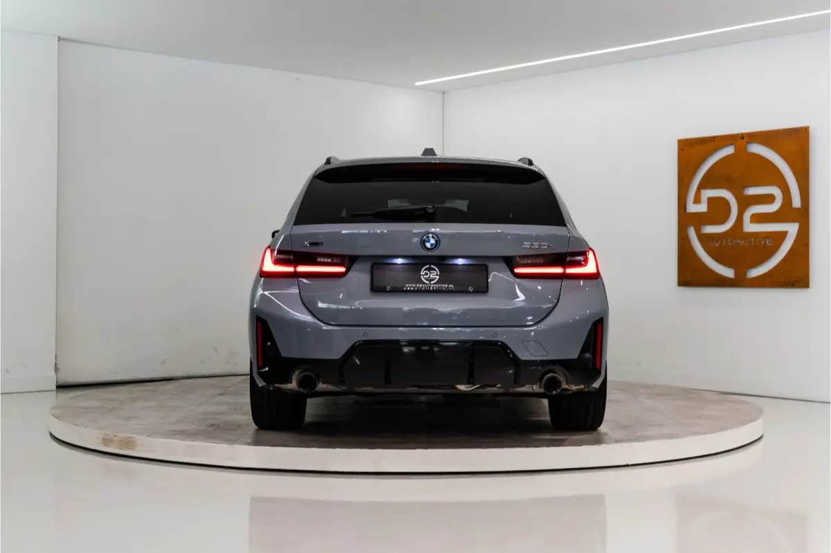 330e xDrive M Sport Pro Edition 292PK | Brooklyn | Pano | Sfeer | Harman/Kardon | HUD | VOL! Fabrieksgarantie