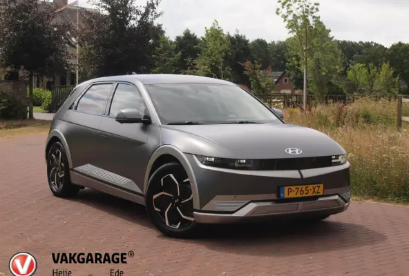 Lounge 73kWh | Zware accu pakket | Camera | Warmtepomp | NL-Auto |