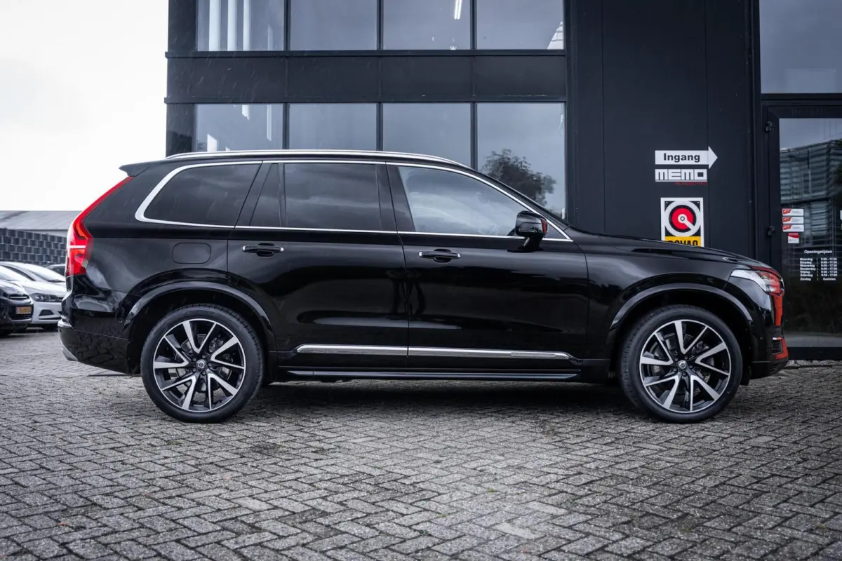 2.0 T8 Twin Engine AWD Inscription*VOL!!*LUCHT*B&W*PANO*