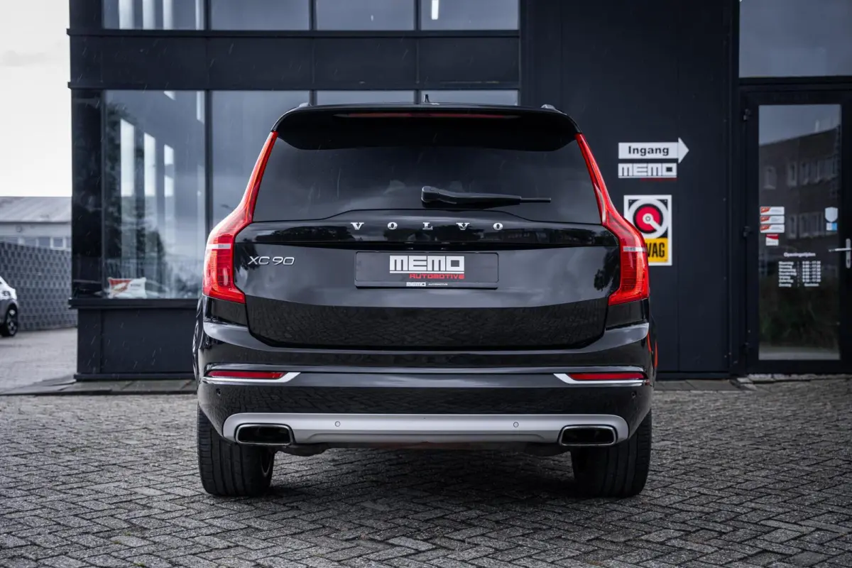 2.0 T8 Twin Engine AWD Inscription*VOL!!*LUCHT*B&W*PANO*