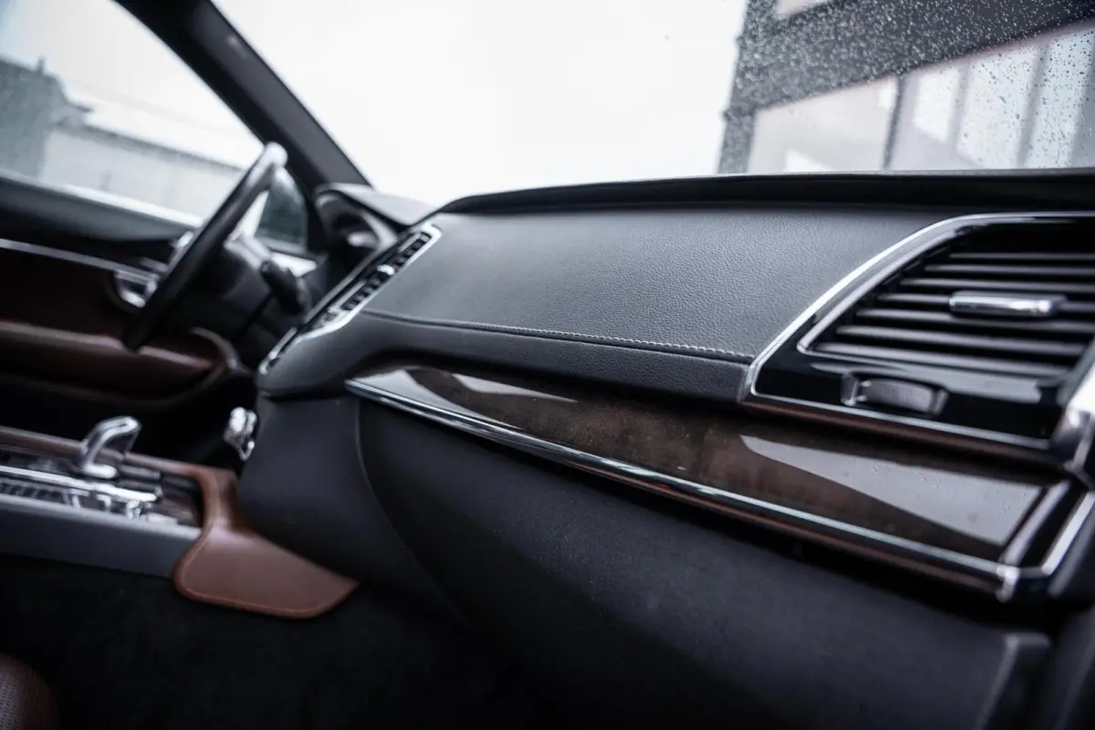 2.0 T8 Twin Engine AWD Inscription*VOL!!*LUCHT*B&W*PANO*