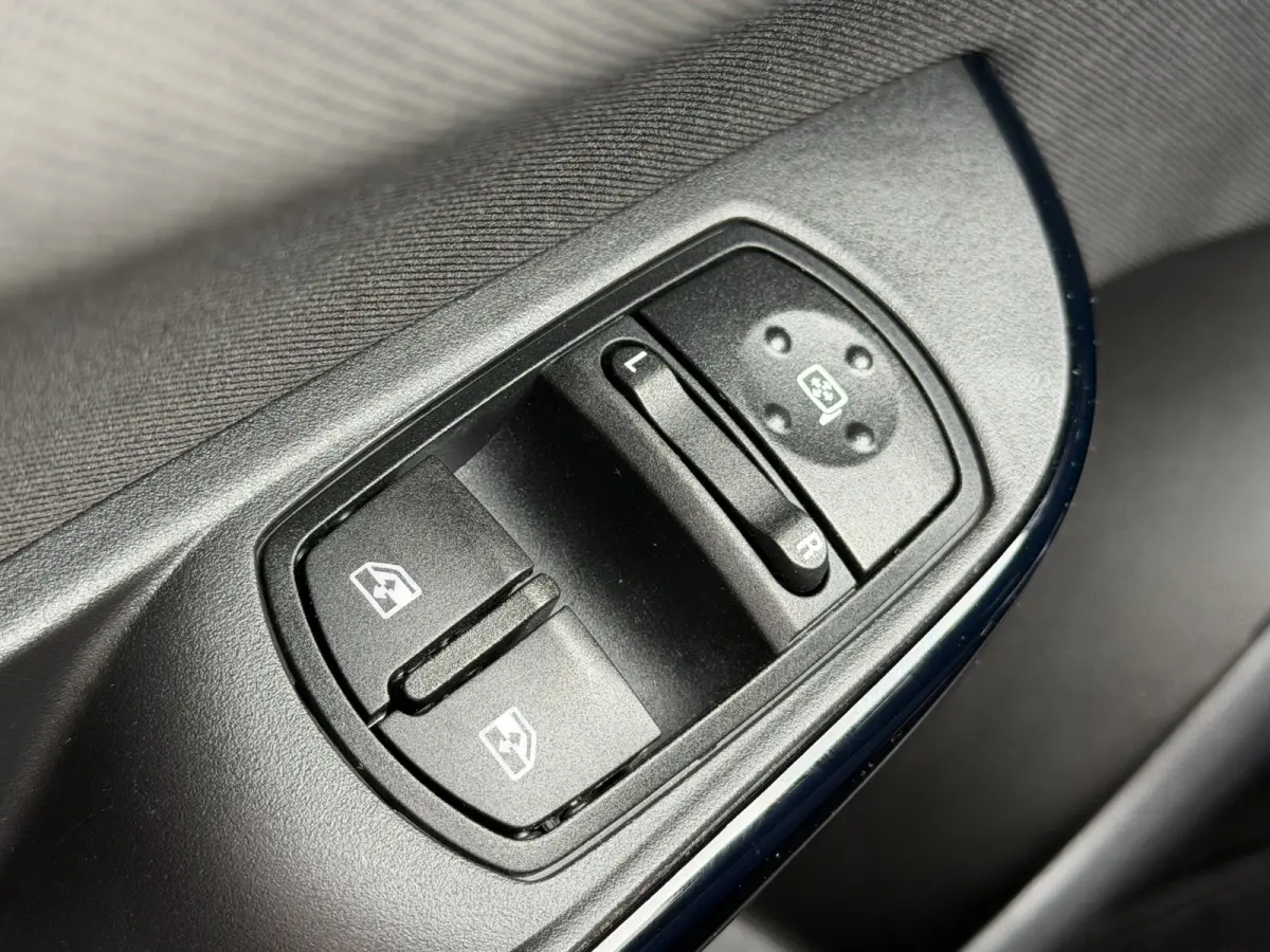 1.4 Edition|3e Eigenaar|Aico|Cruise|N.A.P|Bleutooth|Isofix|5Deurs|ElektrischeRamen|Apk tot 24-07-2026|