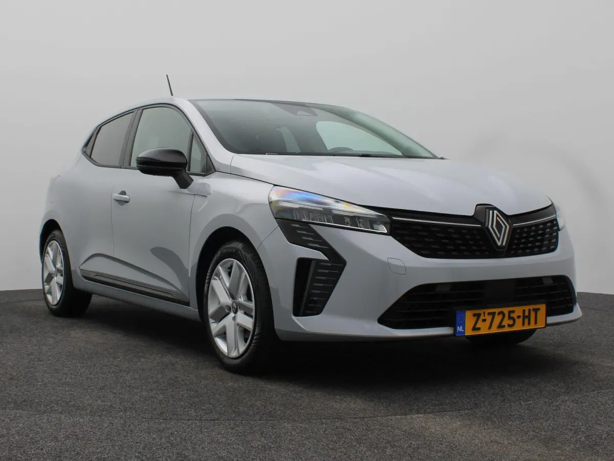 E-Tech full hybrid 145 evolution | Navigatie | Parkeercamera |
