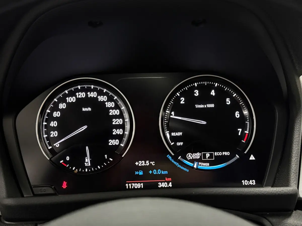 218i Automaat | Trekhaak | Navigatie | LED | Achteruitrijcamera
