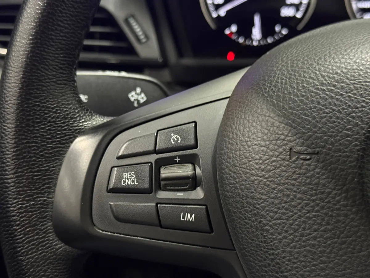 218i Automaat | Trekhaak | Navigatie | LED | Achteruitrijcamera
