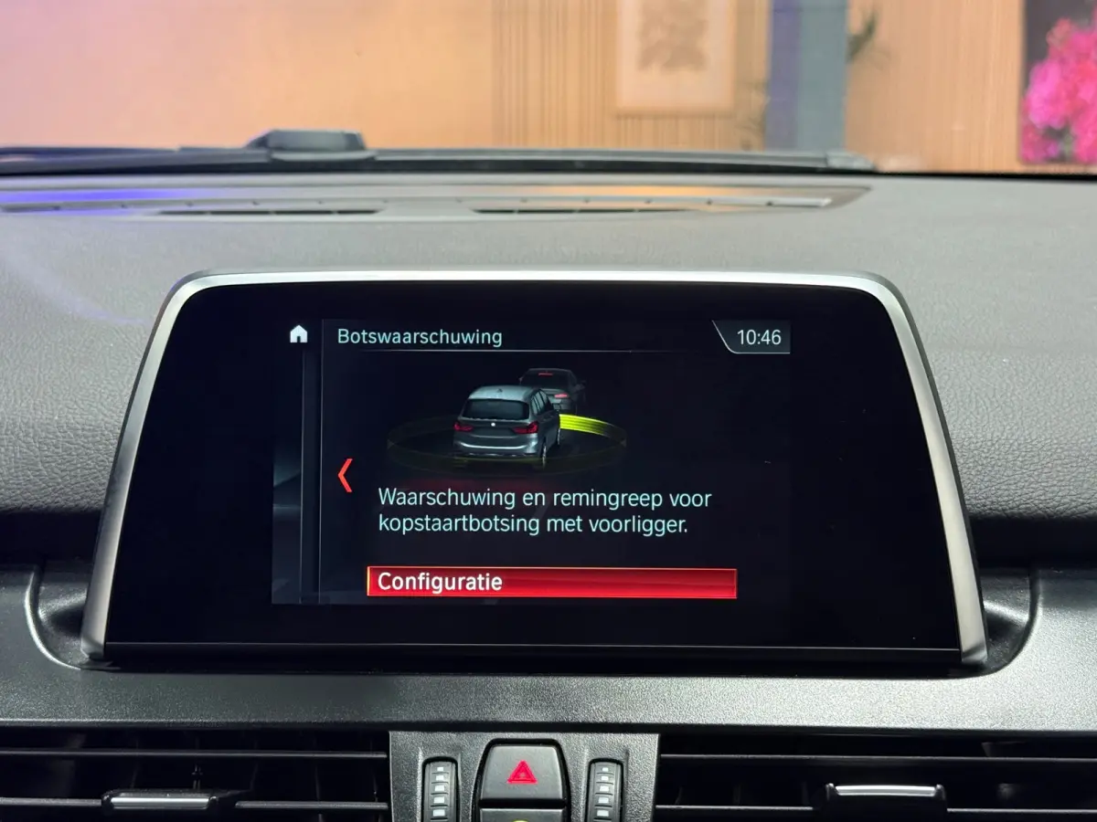 218i Automaat | Trekhaak | Navigatie | LED | Achteruitrijcamera