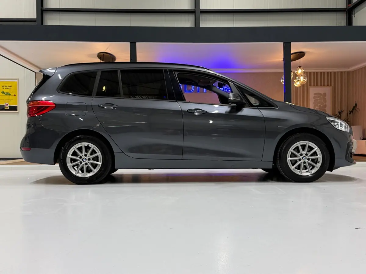 218i Automaat | Trekhaak | Navigatie | LED | Achteruitrijcamera