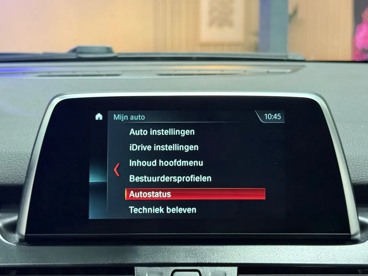 218i Automaat | Trekhaak | Navigatie | LED | Achteruitrijcamera