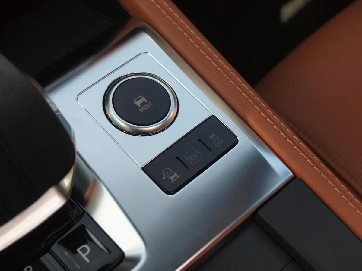 2.0 P400e PHEV SE R-Dynamic | Panoramadak | Camera | Meridian | Leer | NL-Auto |