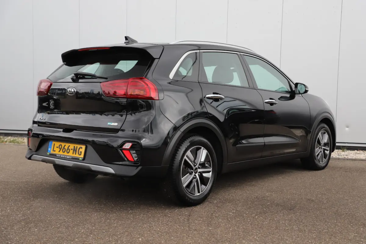 1.6 GDi Hybrid DynamicLine Automaat Half Leder Navigatie Achteruitrijcamera Adaptive Cruise Carplay