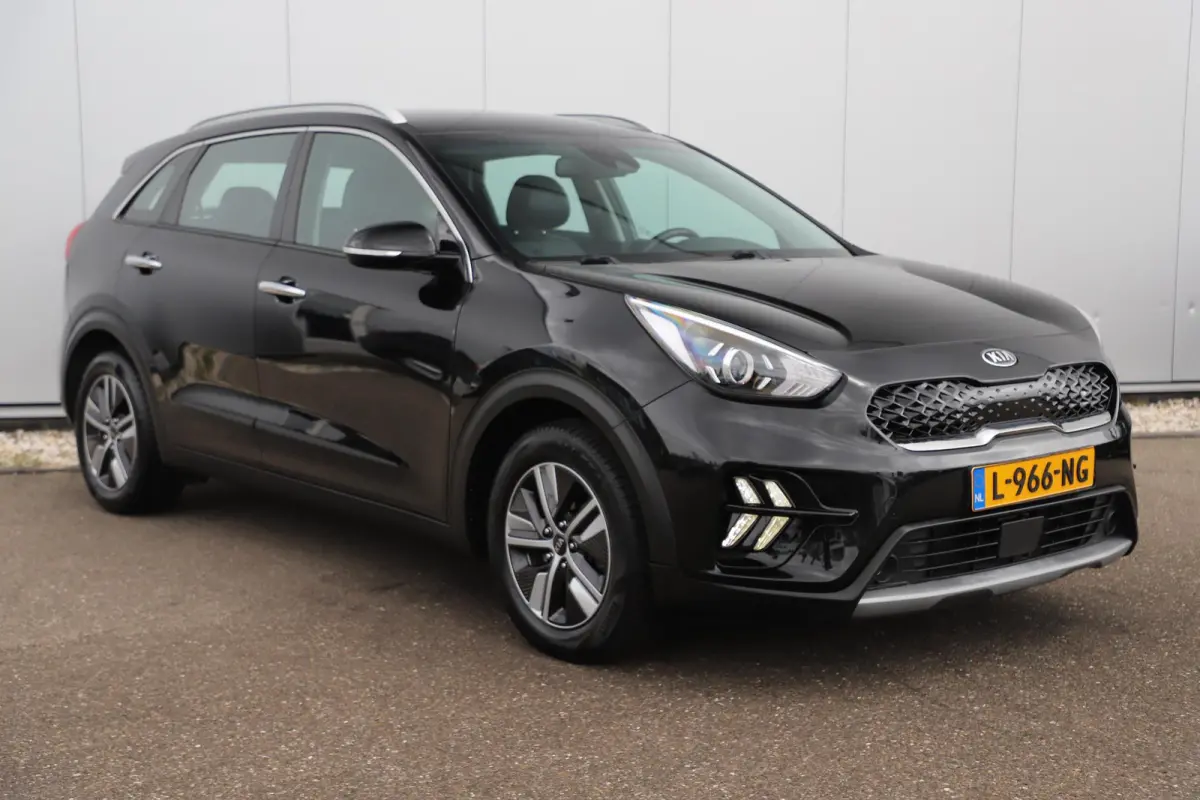 1.6 GDi Hybrid DynamicLine Automaat Half Leder Navigatie Achteruitrijcamera Adaptive Cruise Carplay