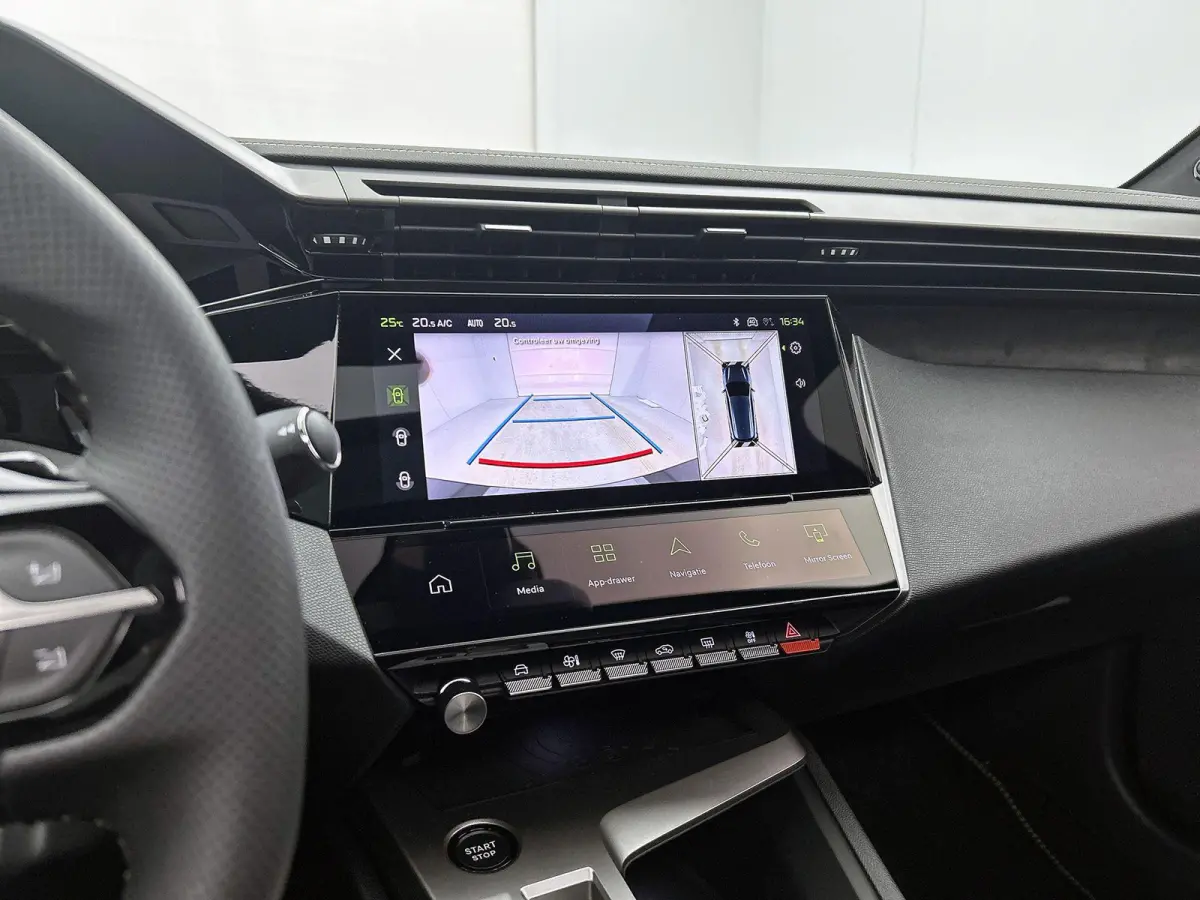 1.2 Hybrid 145 e-DCS6 GT | Panoramisch Schuif/Kantel Dak |  HiFi Focal® | Adaptieve Cruise Control | Navigatie | Keyless Entry/Start |