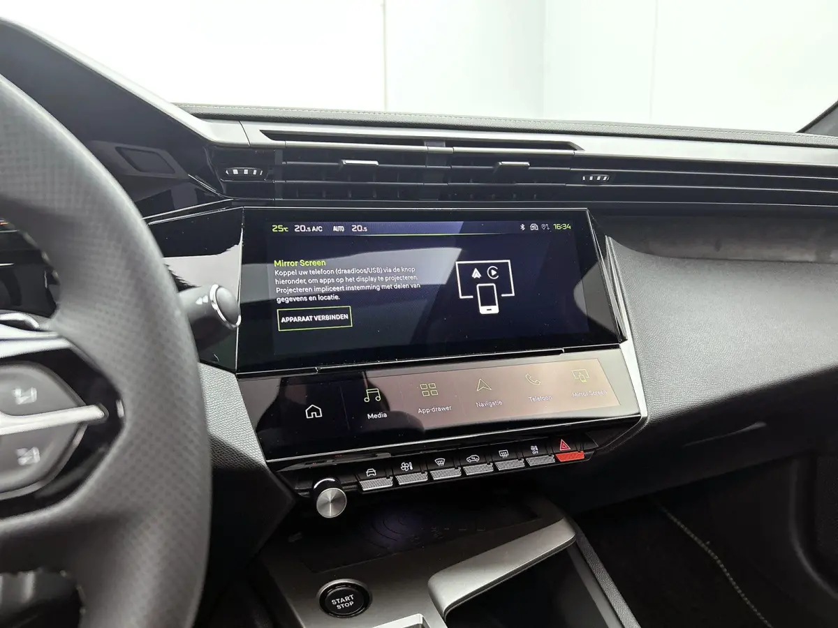 1.2 Hybrid 145 e-DCS6 GT | Panoramisch Schuif/Kantel Dak |  HiFi Focal® | Adaptieve Cruise Control | Navigatie | Keyless Entry/Start |