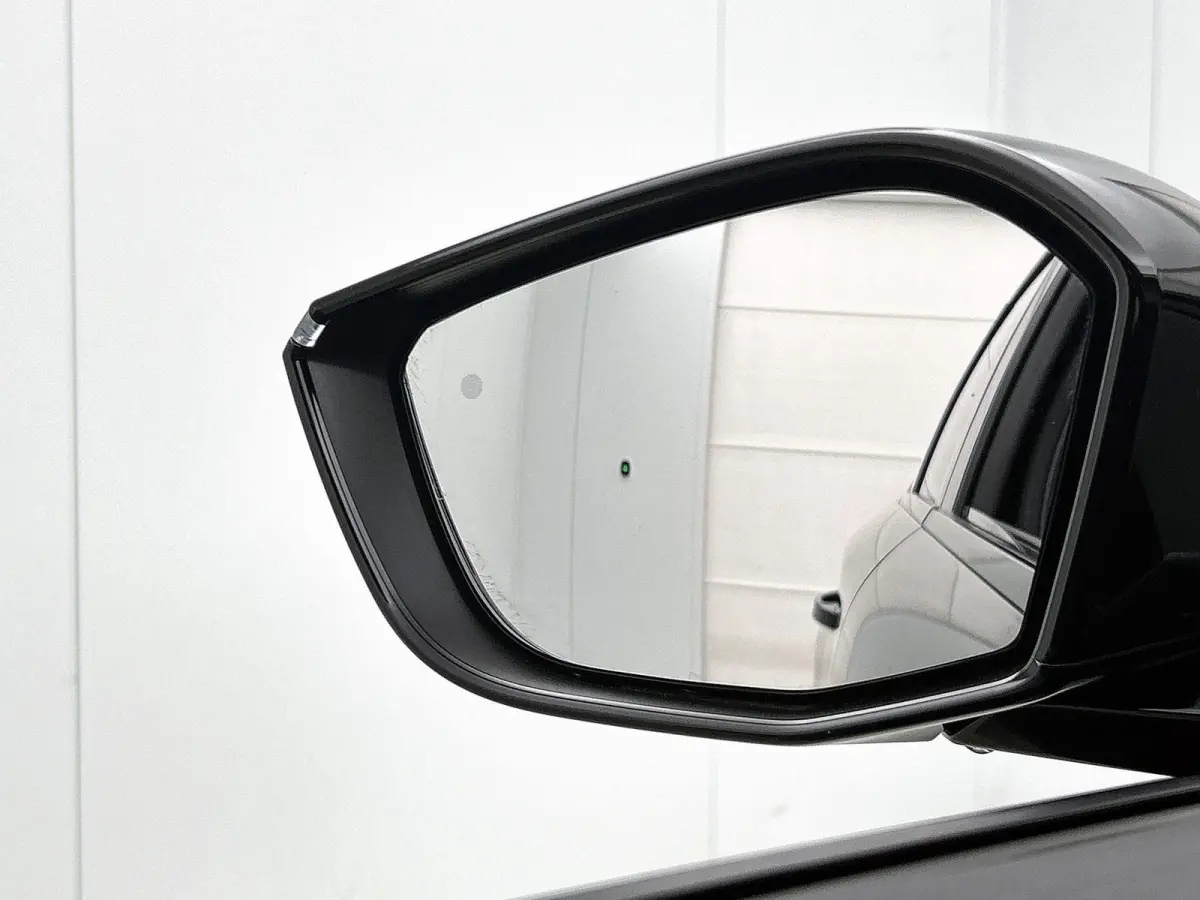 1.2 Hybrid 145 e-DCS6 GT | Panoramisch Schuif/Kantel Dak |  HiFi Focal® | Adaptieve Cruise Control | Navigatie | Keyless Entry/Start |