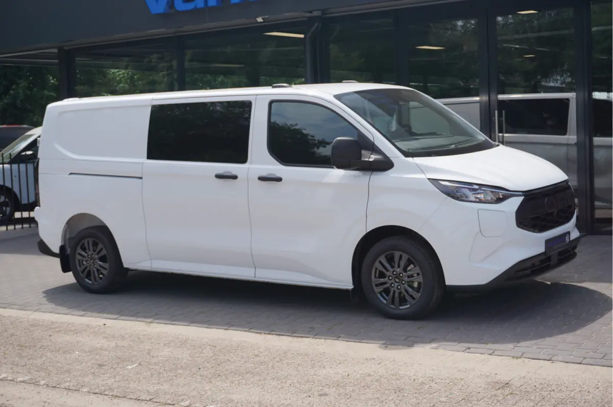 320L 2.5 PHEV Hybride 233PK Dubbel Cabine PRIJS INCL. BPM !! 13" Navi, Adap. Cruise, Camera 17" LM!! NR. HYB025