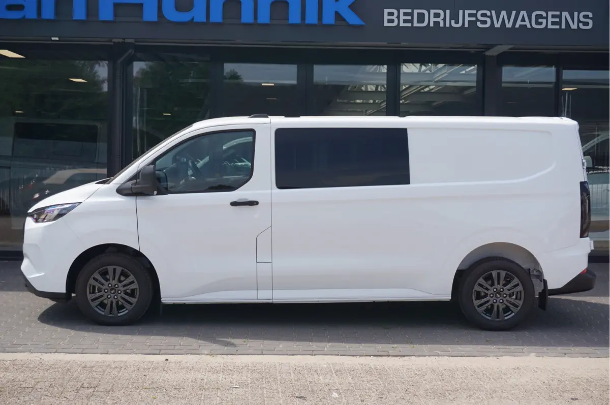 320L 2.5 PHEV Hybride 233PK Dubbel Cabine PRIJS INCL. BPM !! 13" Navi, Adap. Cruise, Camera 17" LM!! NR. HYB025