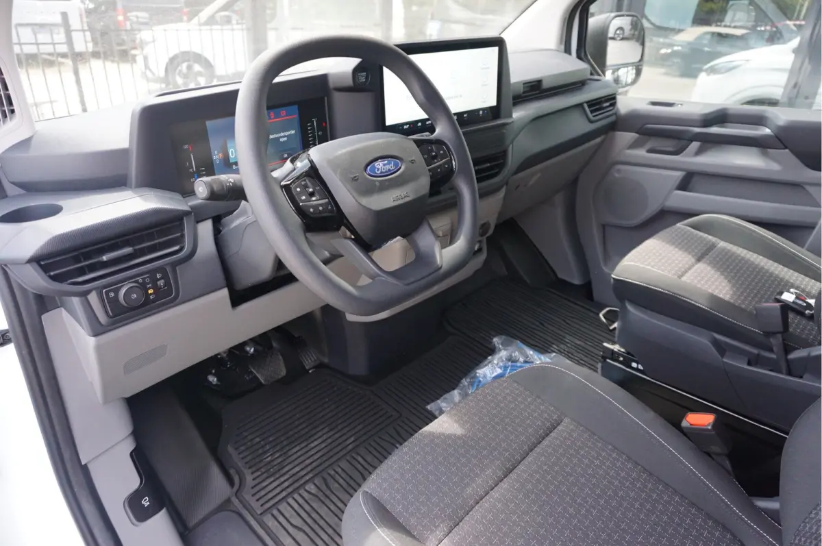 320L 2.5 PHEV Hybride 233PK Dubbel Cabine PRIJS INCL. BPM !! 13" Navi, Adap. Cruise, Camera 17" LM!! NR. HYB025
