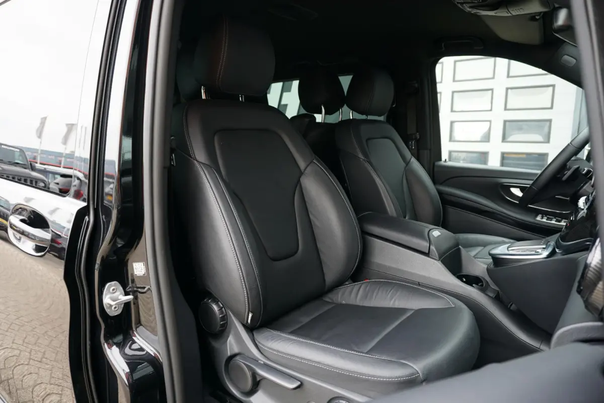 300 L3 90 kWh 6-pers lounge + LUCHTVERING / BURMESTER / 360 CAMERA / ELEK. SCHUIFDEUREN