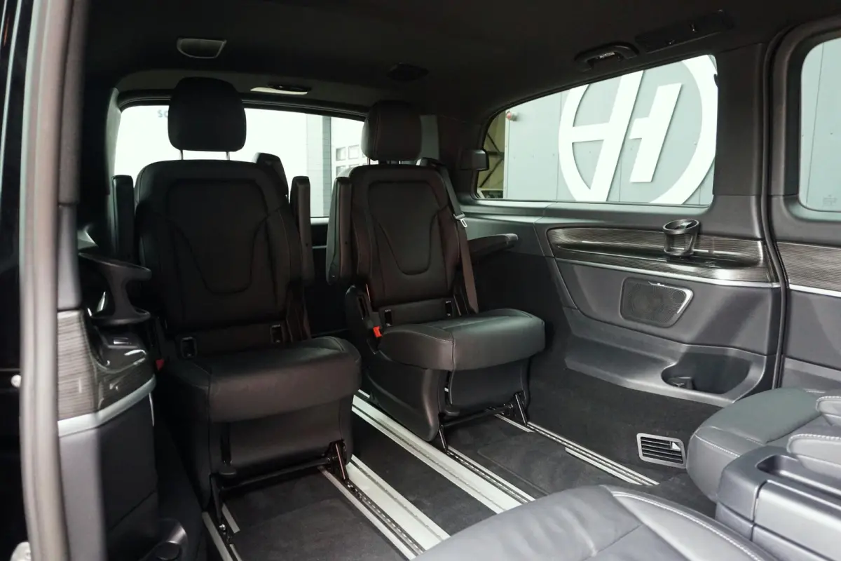 300 L3 90 kWh 6-pers lounge + LUCHTVERING / BURMESTER / 360 CAMERA / ELEK. SCHUIFDEUREN