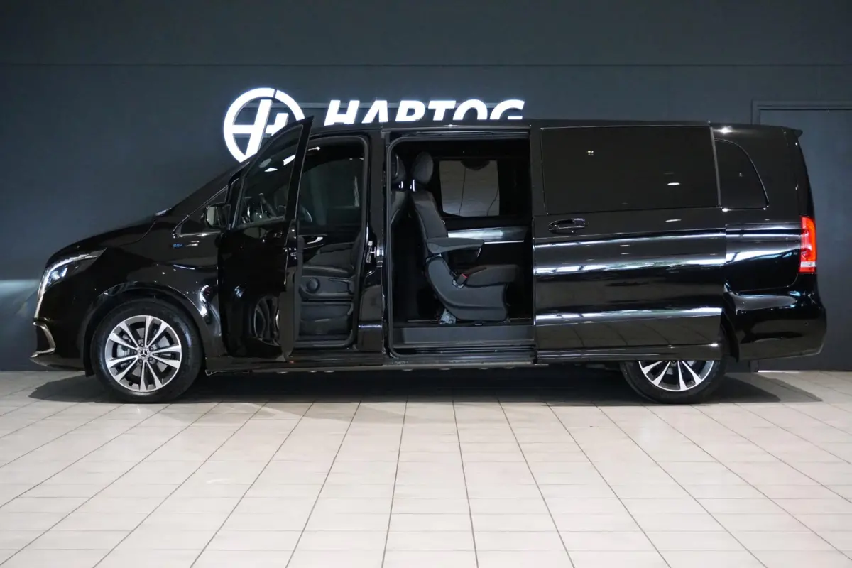 300 L3 90 kWh 6-pers lounge + LUCHTVERING / BURMESTER / 360 CAMERA / ELEK. SCHUIFDEUREN