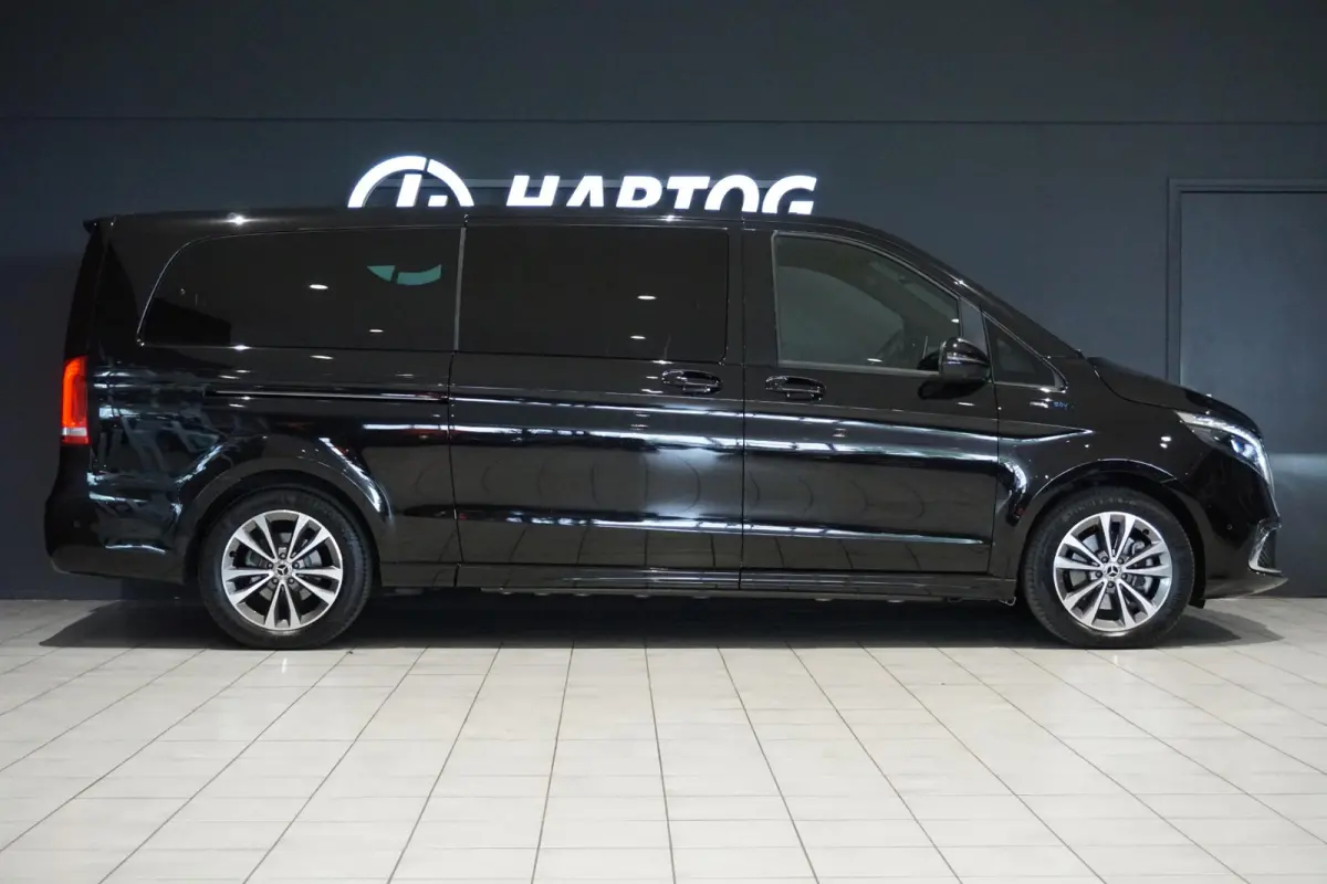 300 L3 90 kWh 6-pers lounge + LUCHTVERING / BURMESTER / 360 CAMERA / ELEK. SCHUIFDEUREN