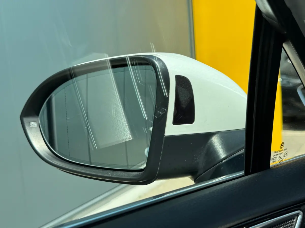 1.4 TSI * Panoramadak * Stoelen met geheugen * Trekhaak *