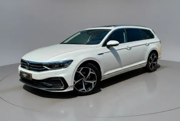 1.4 TSI * Panoramadak * Stoelen met geheugen * Trekhaak *