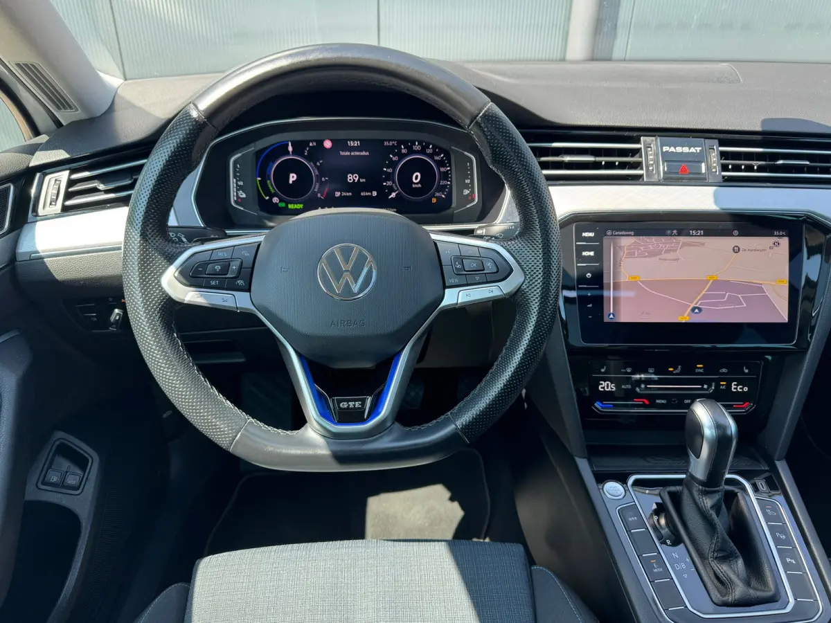 1.4 TSI * Panoramadak * Stoelen met geheugen * Trekhaak *