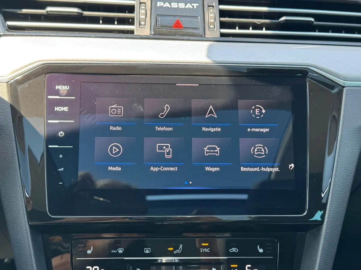 1.4 TSI * Panoramadak * Stoelen met geheugen * Trekhaak *