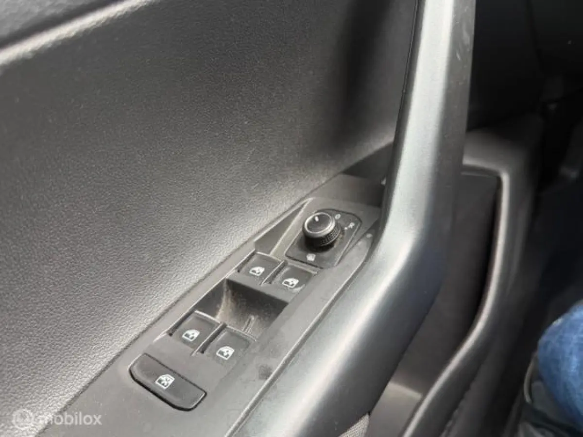 1.0 TSI Carplay|PDC|LIM|NAV|R-Line|Camera