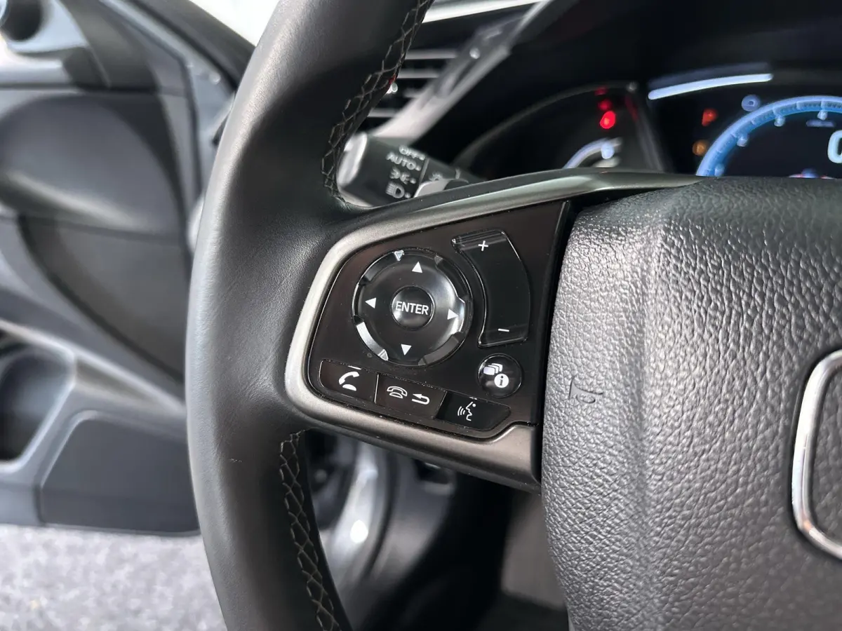 1.5 i-VTEC Prestige Automaat | Leder | Trekhaak | Schuifdak