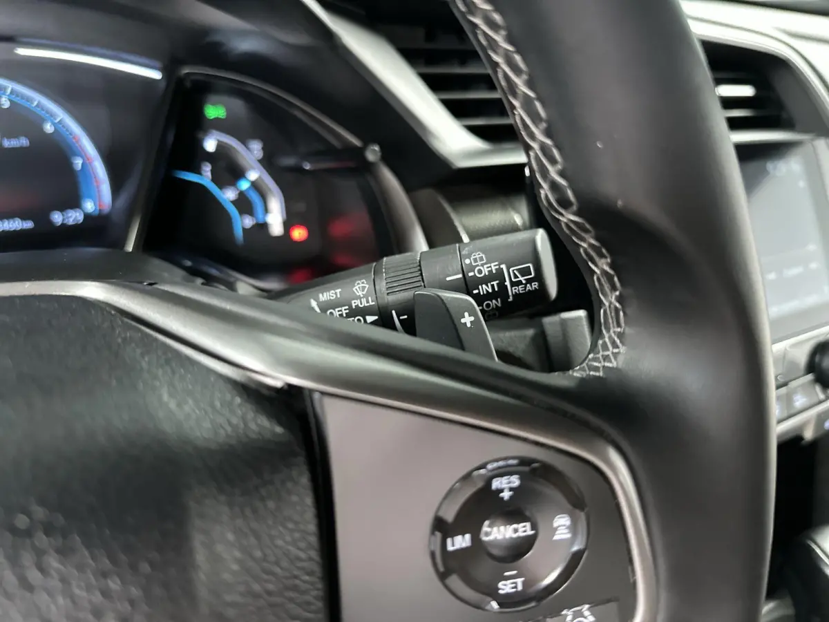 1.5 i-VTEC Prestige Automaat | Leder | Trekhaak | Schuifdak