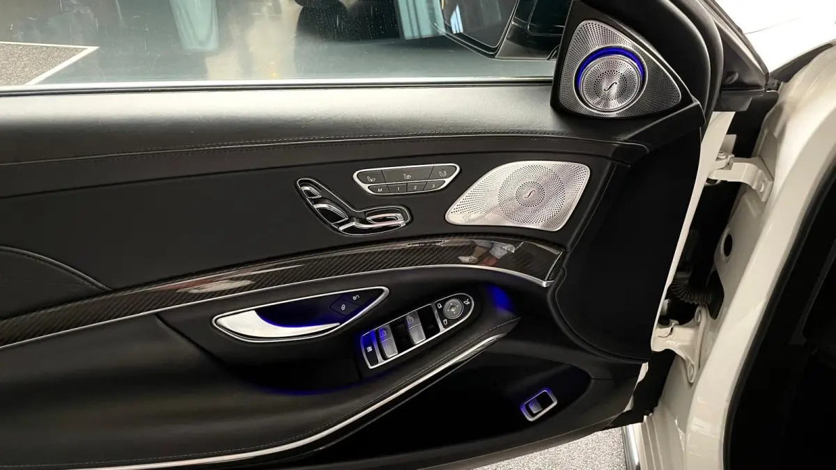 AMG 63 4Matic Lang 585 PK PANO Keram Burm H-End Carbon Night Vis