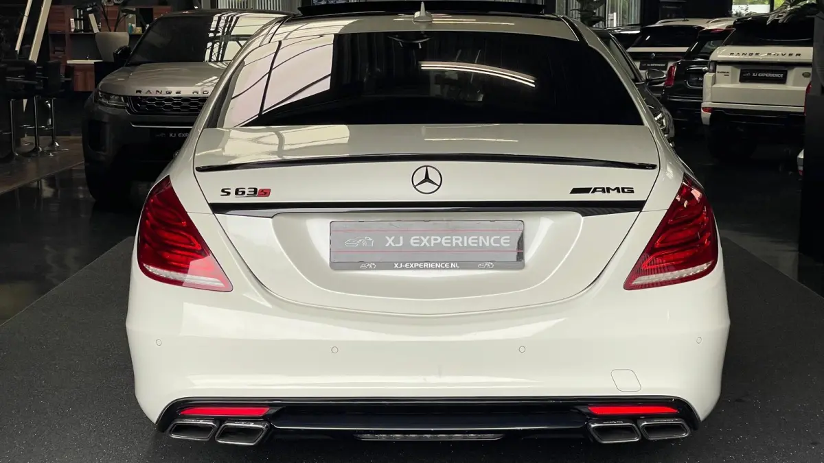 AMG 63 4Matic Lang 585 PK PANO Keram Burm H-End Carbon Night Vis